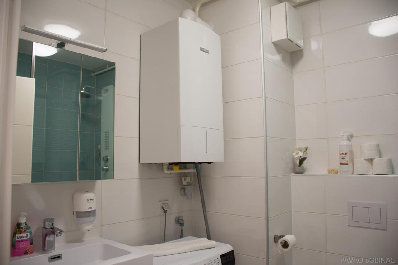 West Residence Luxury Apartment **** Zagreb Extérieur photo
